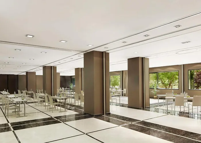 Hotel met zwembad: Nh Madrid Ribera Del Manzanares