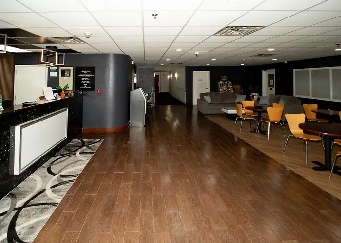 Hotel with pool: Scottish Inns & Suites - North Hershey