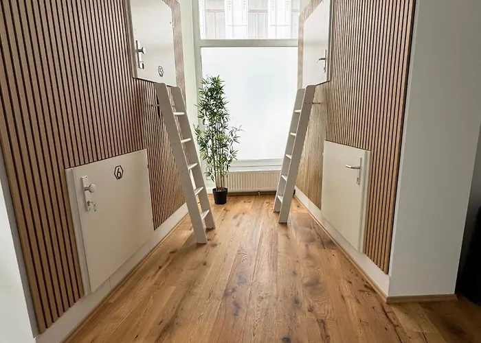  Robin Wood Capsule Hostel