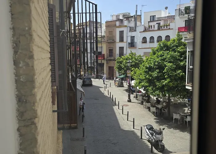 Hotel de 4 estrellas: Le Petit Palü Sevilla