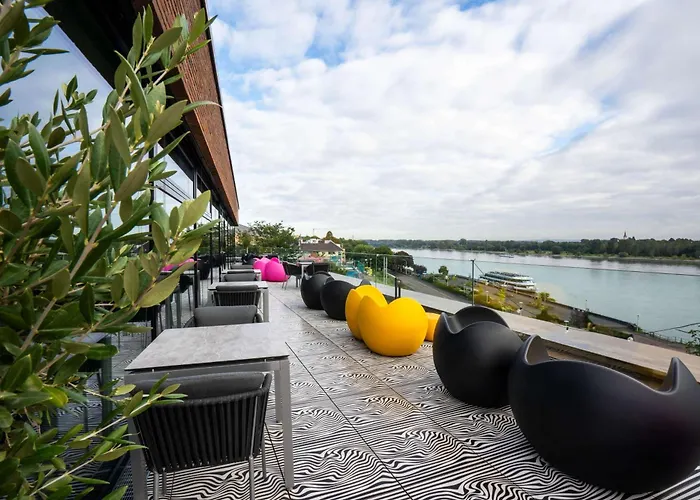 Pet Friendly hotel: Prize By Radisson, Bonn City