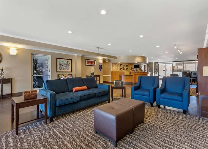 Comfort Suites - Convention Center