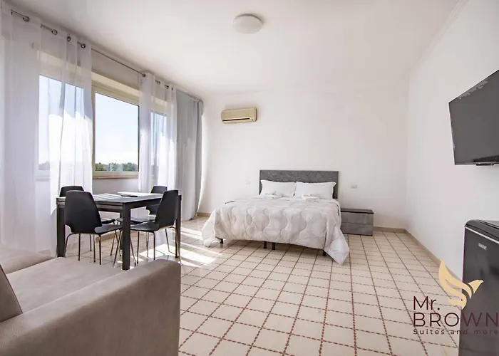 Mr Brown Home And Suites