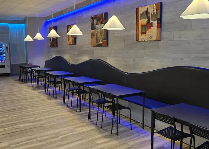 Hotel cerca del colegio: ALBERGUE A QUEIMADA Exclusivo Peregrinos
