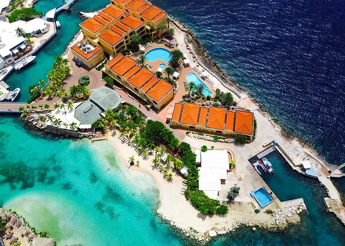 5 star hotel: The Royal Sea Aquarium Resort