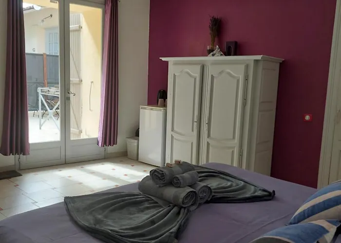 Hôtel bon marché: Mas des Cigognes