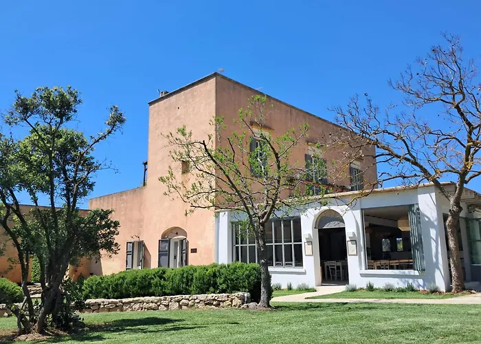 Villa con piscina: Masseria Li Foggi