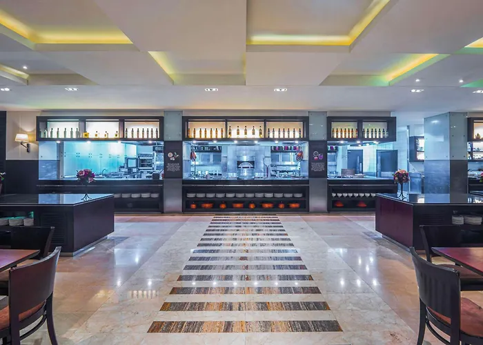 Hyatt Regency - Corniche