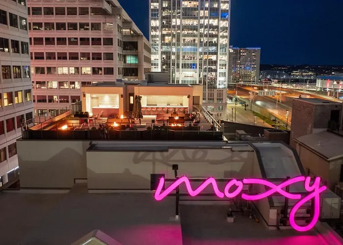 Moxy Cincinnati Downtown