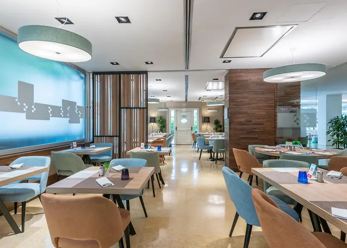 Resort: Hilton Garden Inn Rome Claridge