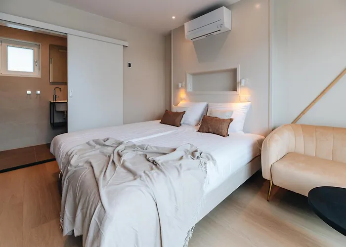 - B&B Renesse