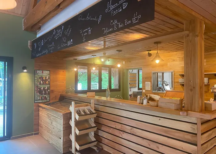 Hôtel accueillant les animaux: Huttopia Rambouillet