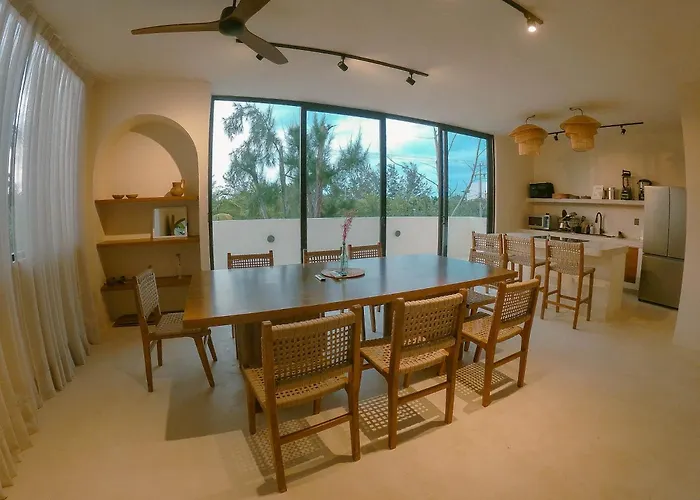Casa Hood By The Sea