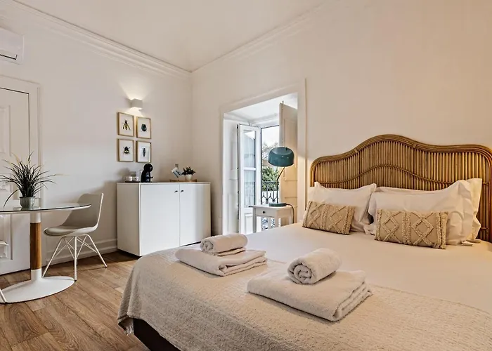  Lavradores Boutique Guesthouse