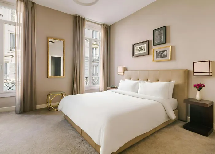 Le Frochot Hotel Pigalle, Sonder By Marriott Bonvoy