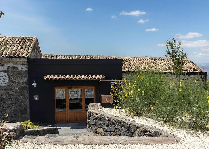 PODERE DELL'ETNA SEGRETA - Essential Nature Hotel&Glamping Biancavilla
