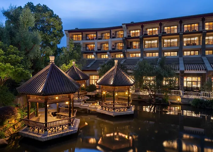 Golf hotel: Sheraton Grand Hangzhou Wetland Park Resort