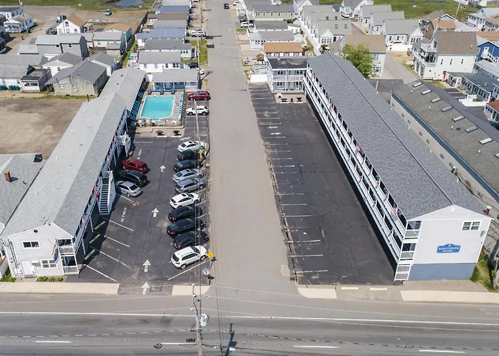 Motel: Marguerite Motel