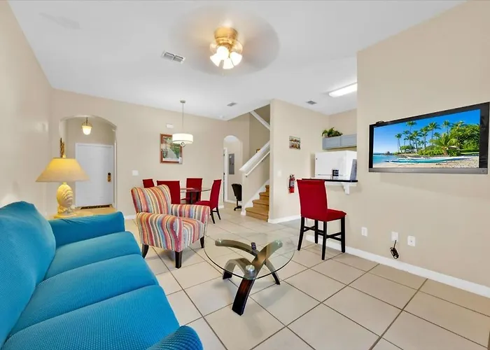 Disney Themed Rooms! Water Slides, 90 Day Rentals Available!