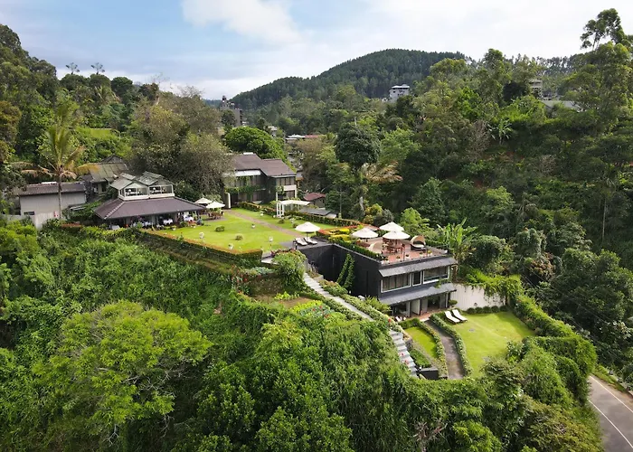 Jacuzzi hotel: Ekho Ella - A Divine View Of Ella Gap