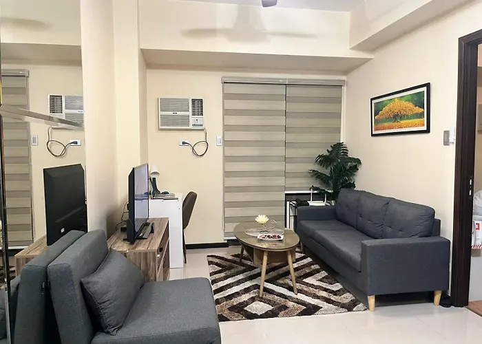 Modern Pet Friendly 1Br Condo With Balcony Near Airport Moa & Okada Pasay Staycation Wfh Ready Free Pool Acces Gym And Sauna