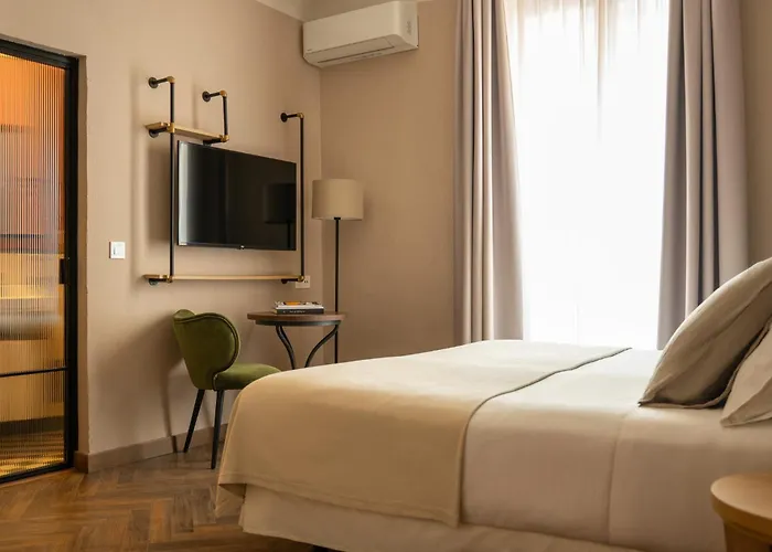 Honest Sevilla Hotel