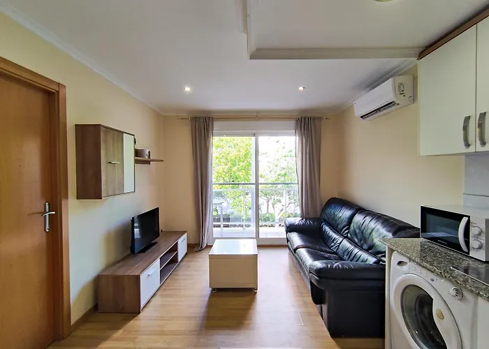 Apartamentos Gandia Universidad 3000