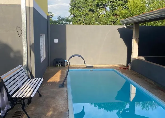 Hotel que aceita animais de estimação: Chácara jerivá