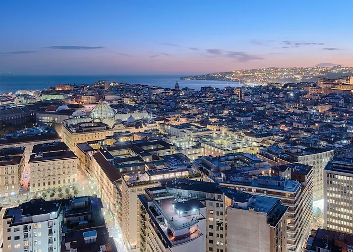 Hotel con piscina: Nh Napoli Panorama