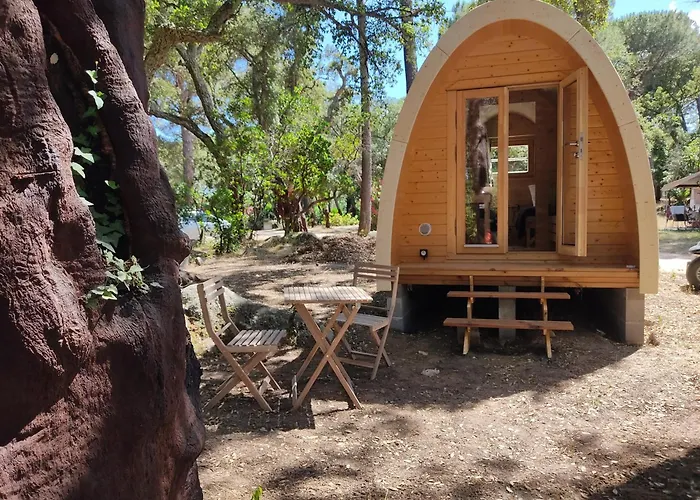 Hotel sulla spiaggia: Camping Arutoli