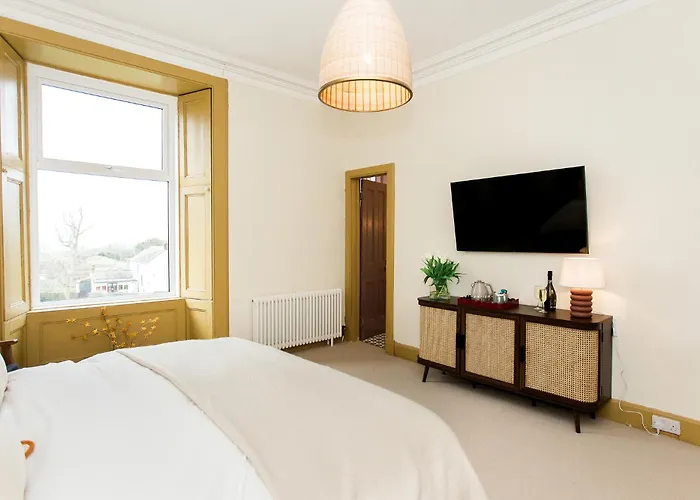 Torr House Hotel