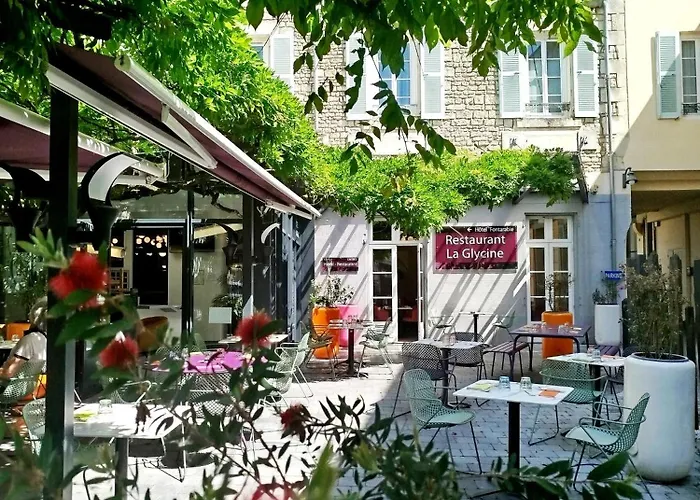 Hotel Logis Le Fontarabie à Fontenay-le-Comte