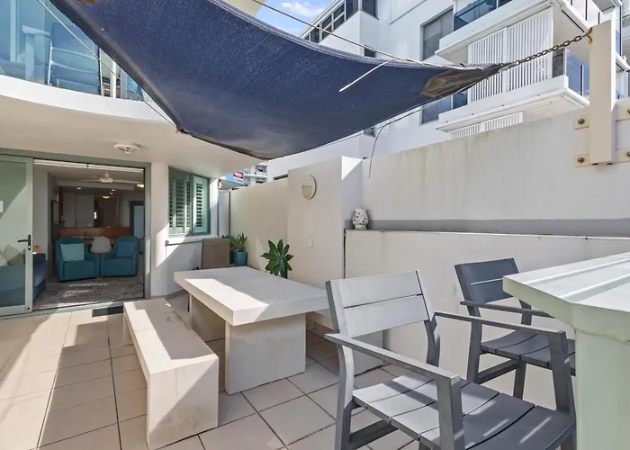 Malibu Apartments