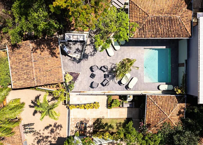 Central hotel: Hotel Casa Leona