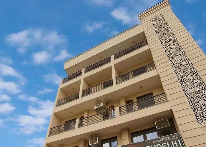 Hotel South Delhi Inn Just 10 Minute Away Form Nizamuddin Railway Station