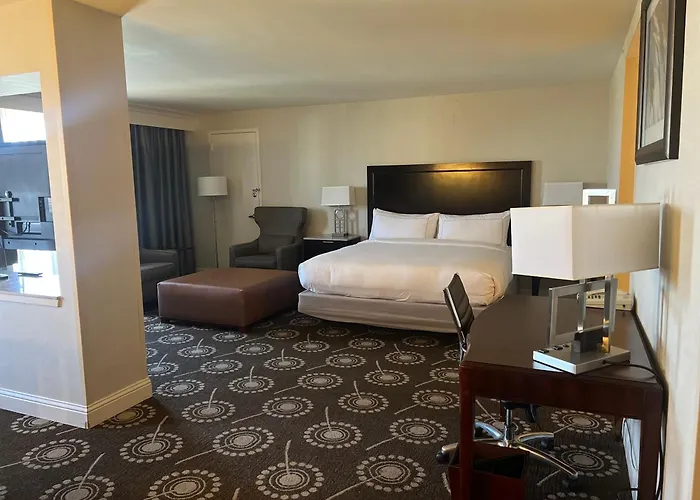 Golf hotel: Wyndham Midland Downtown