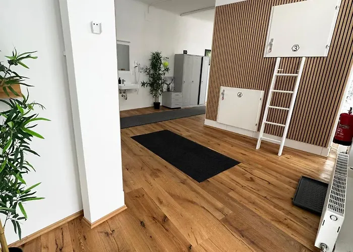  Robin Wood Capsule Hostel