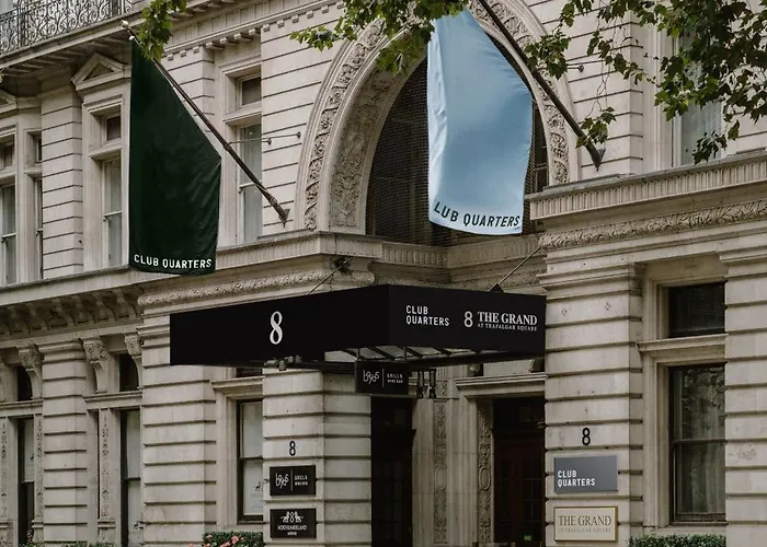 Strandhotel: The Grand At Trafalgar Square