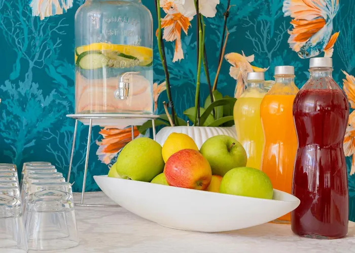 Hotel con piscina: Aura Living Hotel