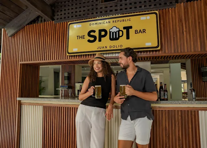 Coral Costa Caribe Beach Resort