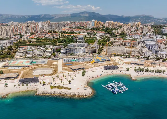 Hotel near College: Split Allure Apartments