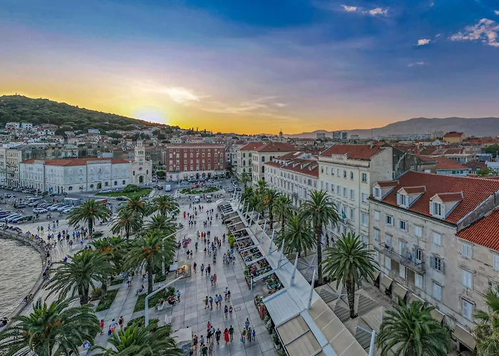 Hotel near College: Split Allure Apartments