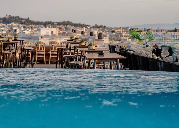 Candia Hotel