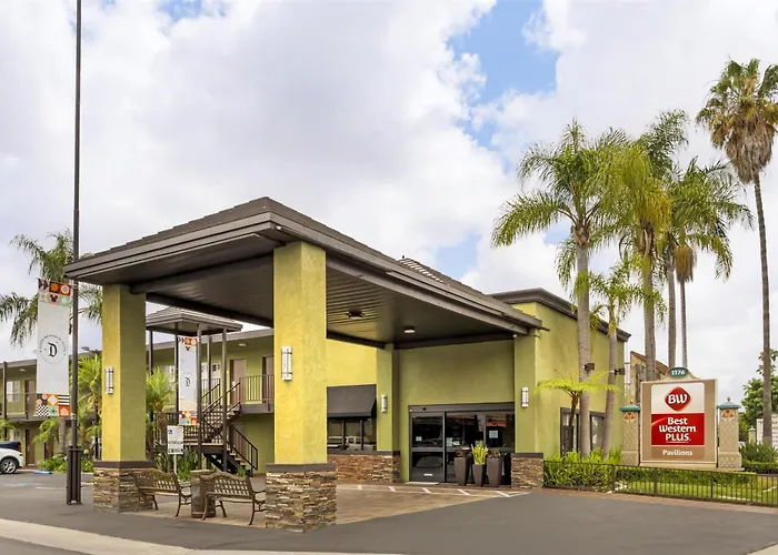 Jacuzzi hotel: Best Western Plus Pavilions