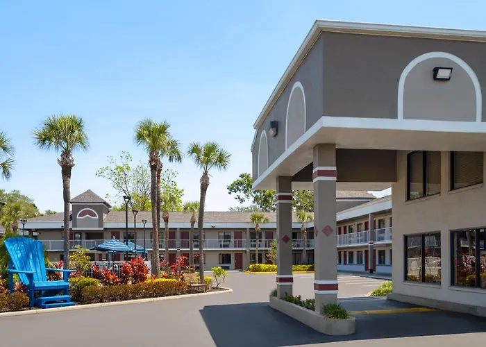 Hotel South Tampa & Suites