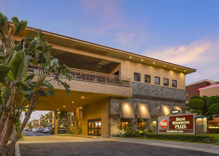 Romantic hotel: Best Western Plus Anaheim Inn