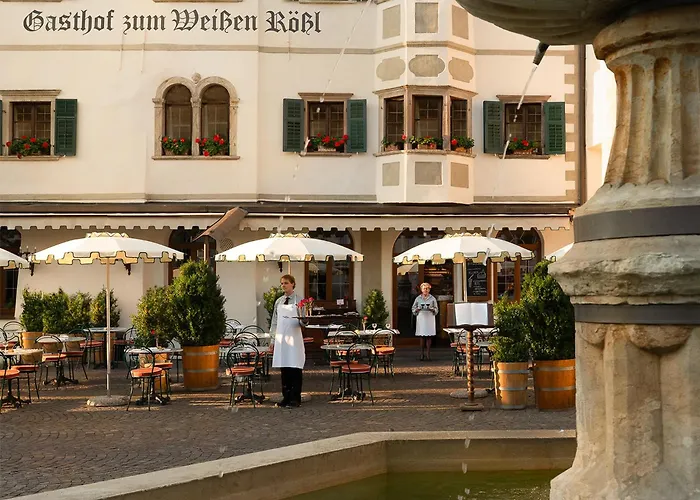 Hotel all'aeroporto: Weisses Roessl