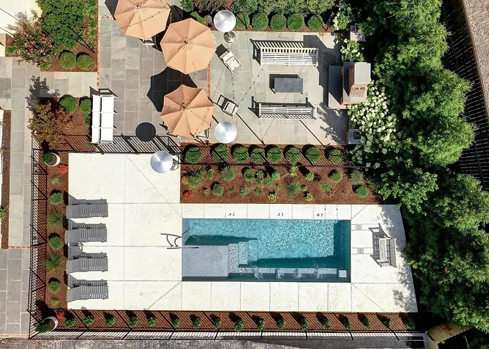 B&B only: The 200 South St | King Ste 9