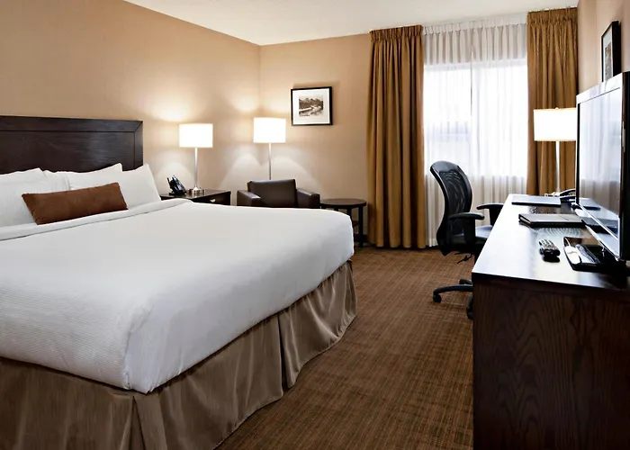 4 star hotel: Delta Hotels Calgary Airport In-Terminal