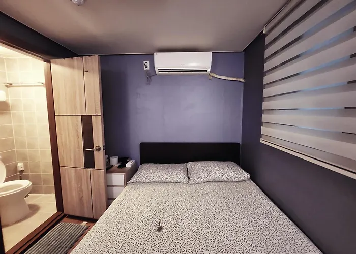 Auberge: Olive Hostel Myeongdong